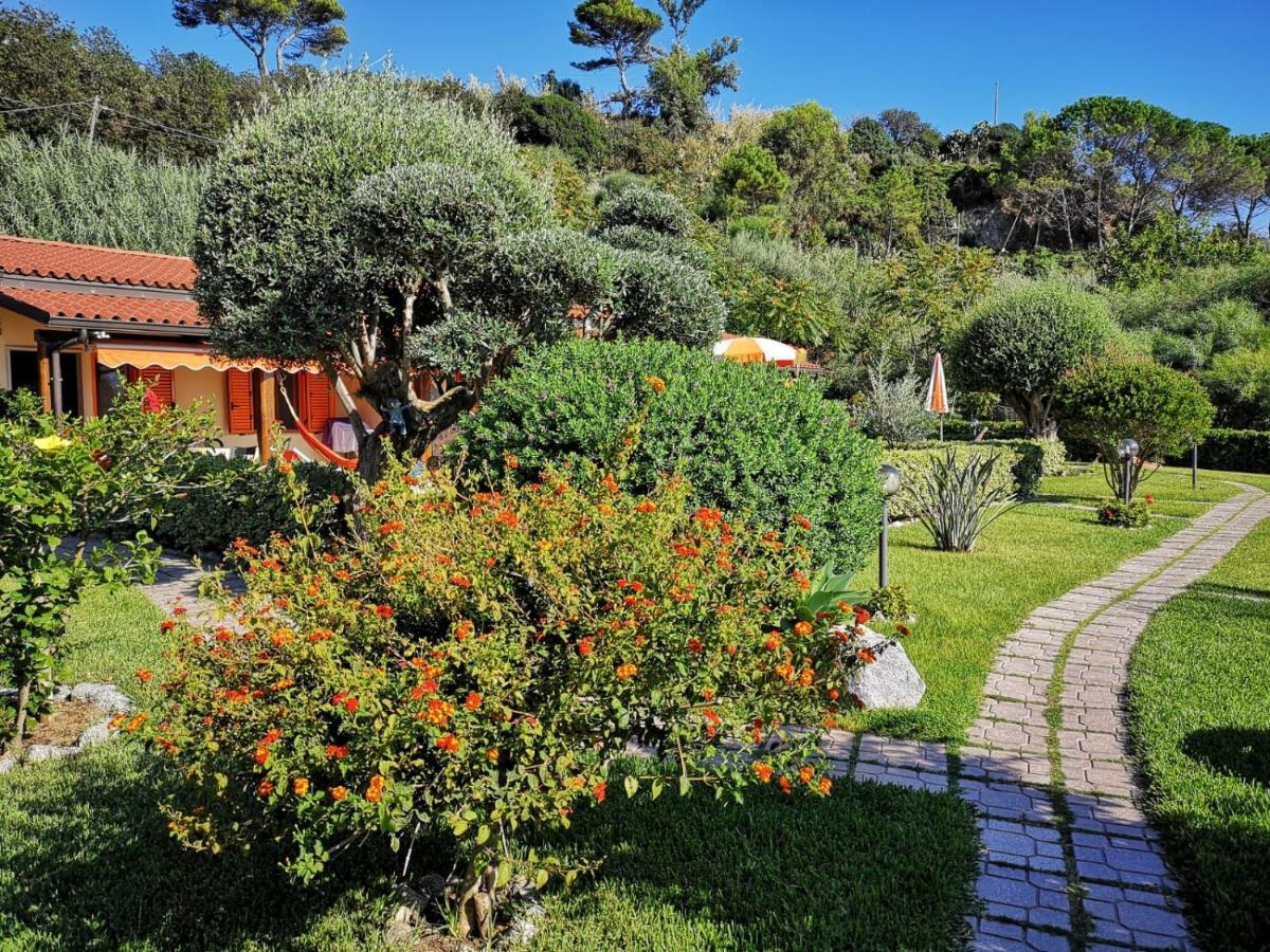 Le Casette Sul Mare Capo Vaticano Eksteriør billede